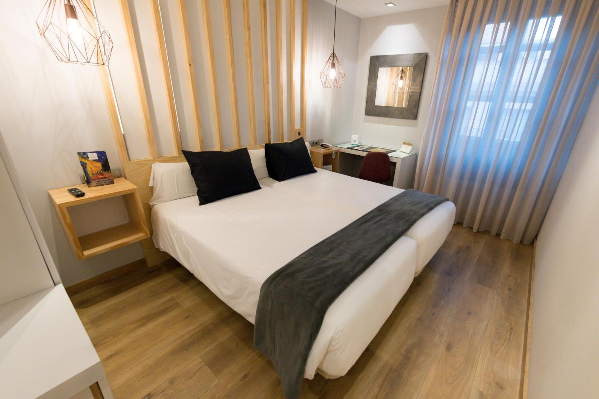 Hotel Fruela Овьедо Экстерьер фото
